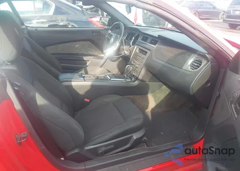 2014 Ford Mustang V6 из США, поврежденный, VIN 1ZVBP8EM9E5205953